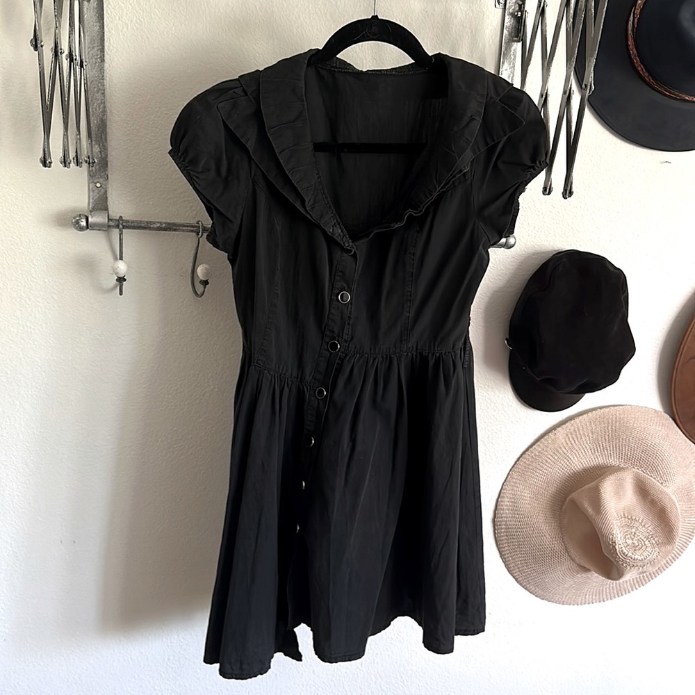 90’s CORE BLACK BUTTONED DRESS